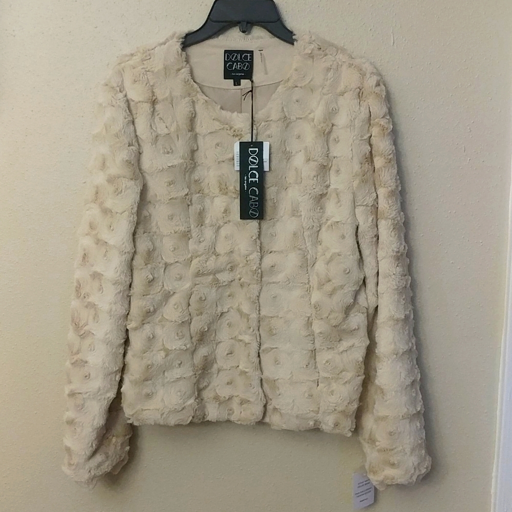 DOLCE CABO Faux Fur Jacket Size : L